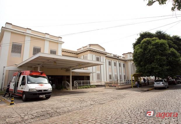 Idosa fica gravemente ferida após ser atacada por pitbull na região -