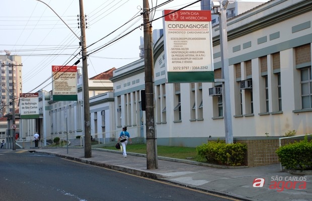 Santa Casa contrata auxiliar contábil -