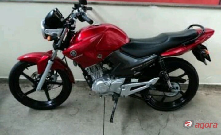 Proprietária pede ajuda para encontrar moto furtada na frente da maternidade -