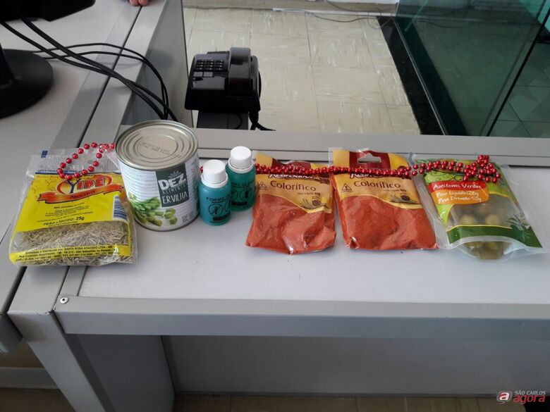 Idosa é detida acusada de furtar produtos em loja no Centro -