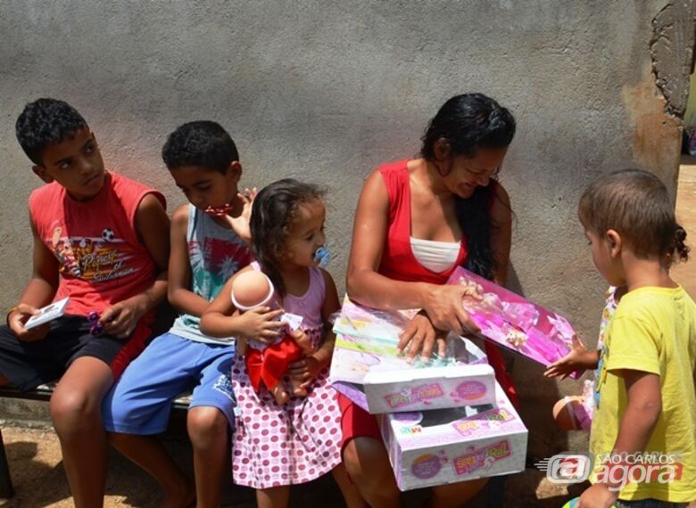 Famílias da área rural recebem doações do Fundo Social - 