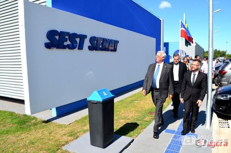 Lobbe Neto conhece estrutura da unidade do SEST SENAT em inauguração - 