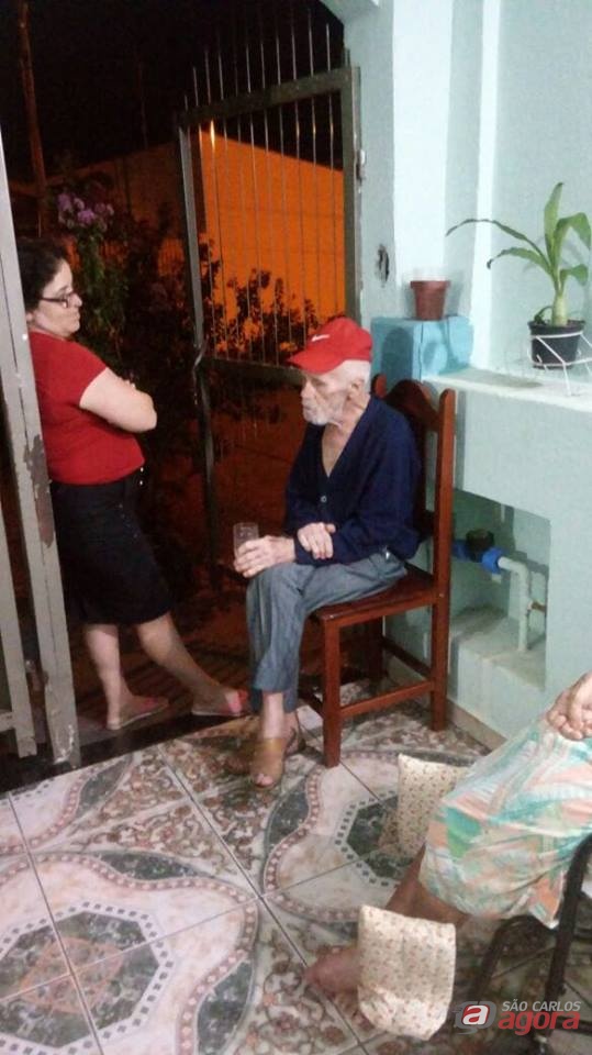 Procura-se família de idoso que está perdido no Santa Felícia -