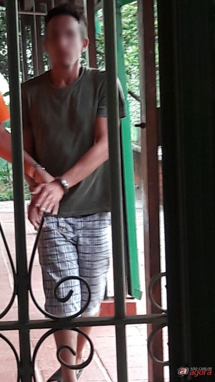 Homem é preso após ameaçar a própria mãe -