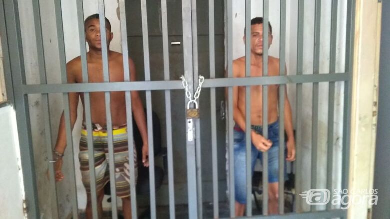 PM de São Carlos prende dupla após assalto a posto de combustíveis em Descalvado - Crédito: Descalvado Agora