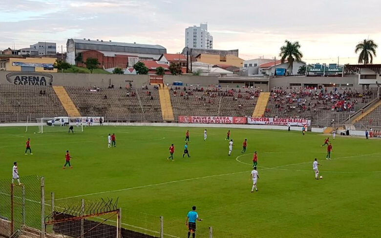 Santista bateu o Capivariano e time garantiu matematicamente a classificação antecipada à segunda fase da competição estadual - Crédito: Thiago Baraçal/Portuguesa Santista