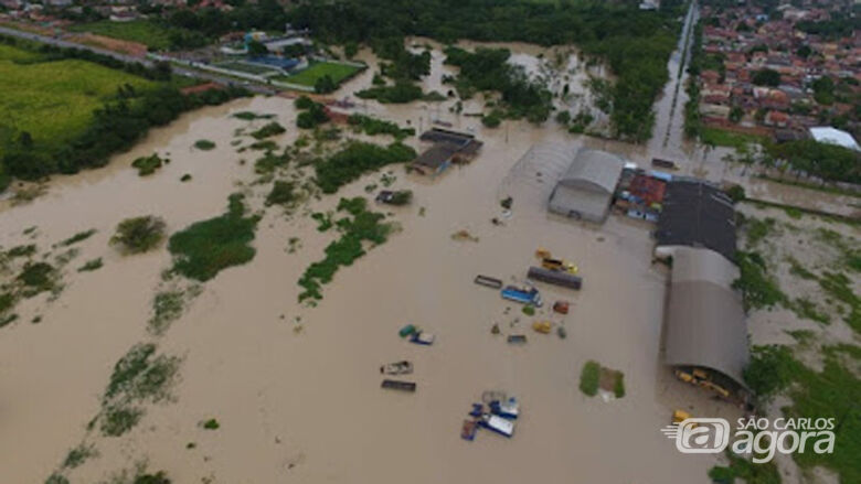 Casas foram atingidas pelas águas em 14 bairros da cidade, mais de 350 famílias foram afetadas e aproximadamente 100 estão desabrigadas - Crédito: O Observador