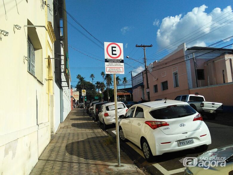 A área de estacionamento de curta duração permite o estacionamento pelo período de até quinze minutos - Crédito: Divulgação