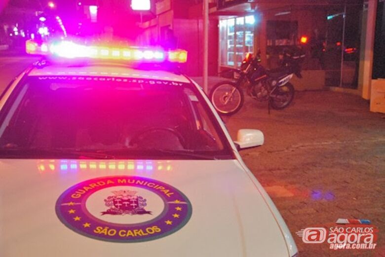 GCM detém decorador acusado de pilotar moto embriagado - 