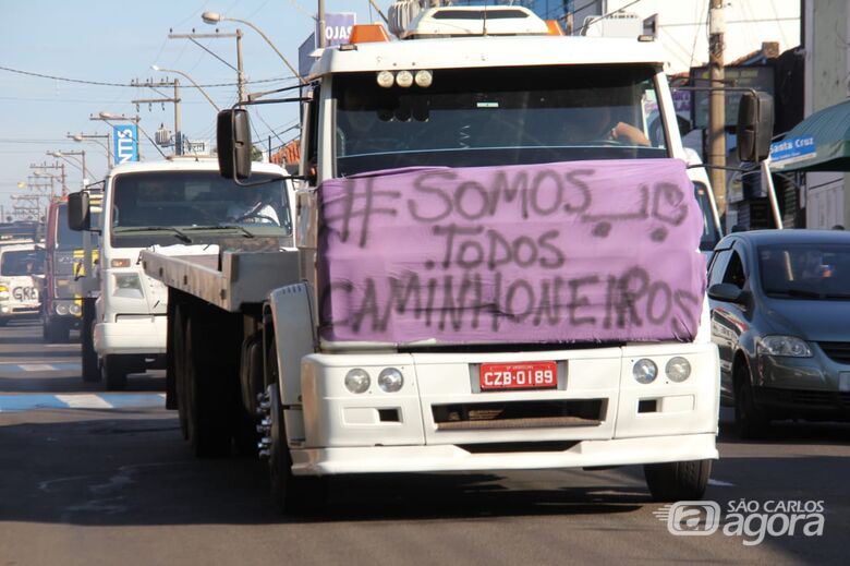 “Somos Todos Caminhoneiros”: movimento ‘corta o coração’ de São Carlos - Crédito: Maycon Maximino