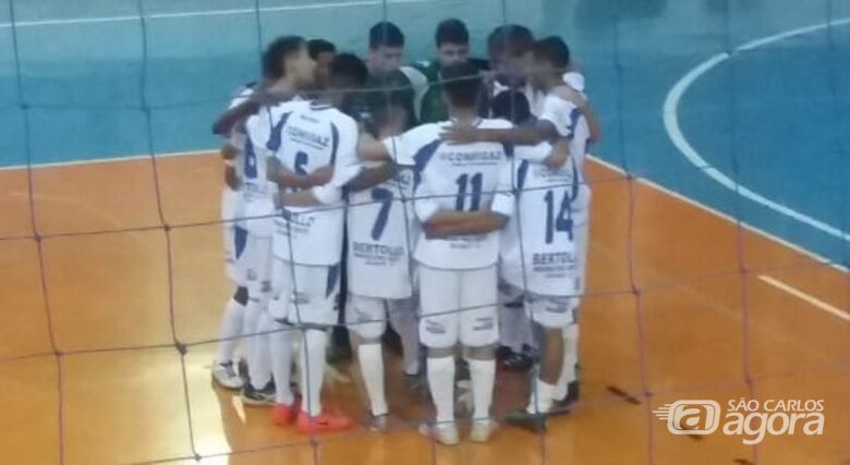 Futsal são-carlense fez bonito em Limeira: duas vitórias - Crédito: Divulgação