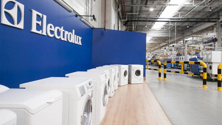 Linha de produção da Electrolux está parada devido à greve dos caminhoneiros -