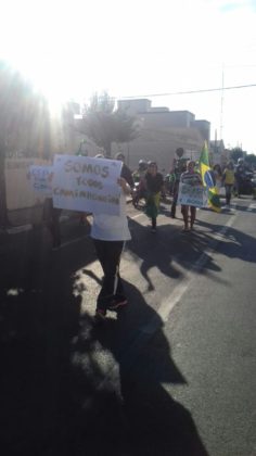 Ibateenses fazem passeata em apoio aos caminhoneiros - Crédito: Rota das Notícias