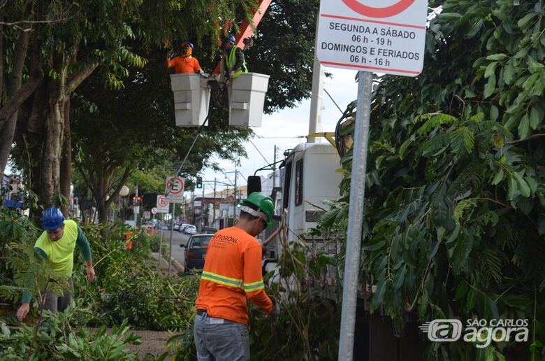 Prefeitura centraliza equipes de serviços na Vila Prado - 