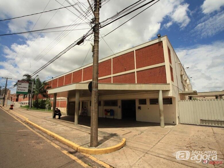 Santa Casa de São Carlos contrata recepcionista - 