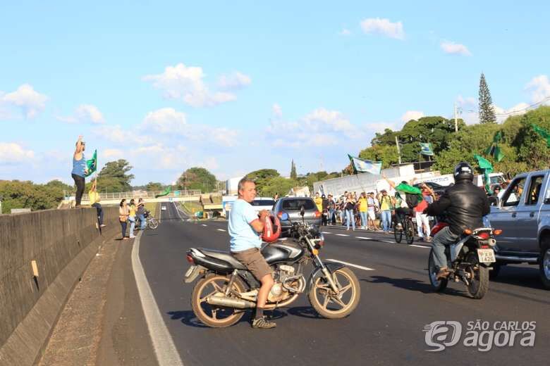Sindicam diz que greve em São Carlos não terminou e decisão final sairá durante o dia -