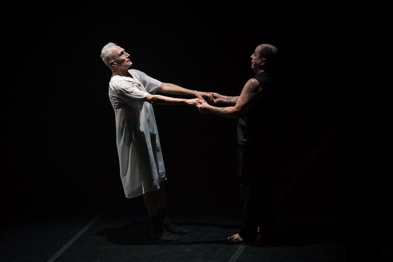 “Os Corvos” se apresentam no Sesc São Carlos - Crédito: Clarissa Lambert