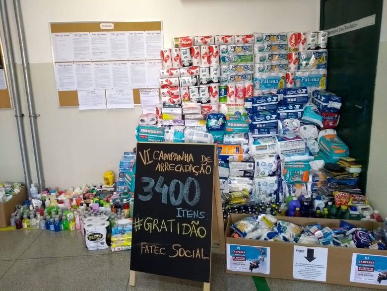 Mais de 3,4 mil itens de produtos higiênicos foram conseguidos com a campanha realizada pela Fatec - Crédito: Divulgação