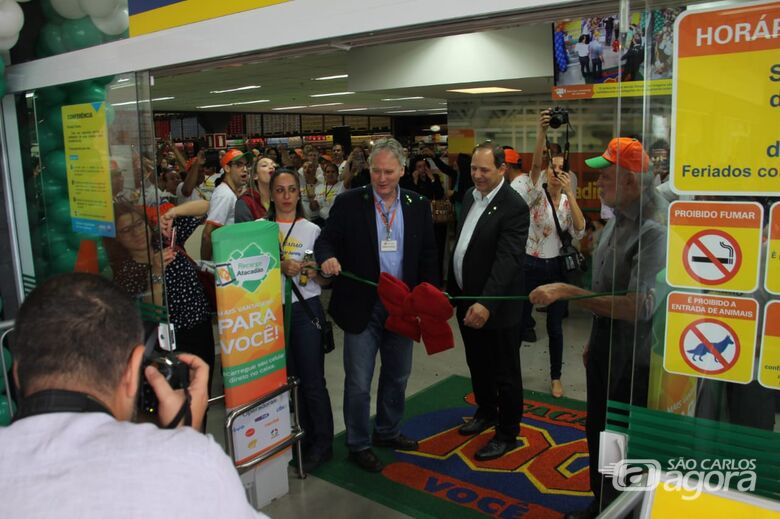 Com a presença de autoridades, Atacadão inaugura loja em São Carlos - Crédito: Maycon Maximino