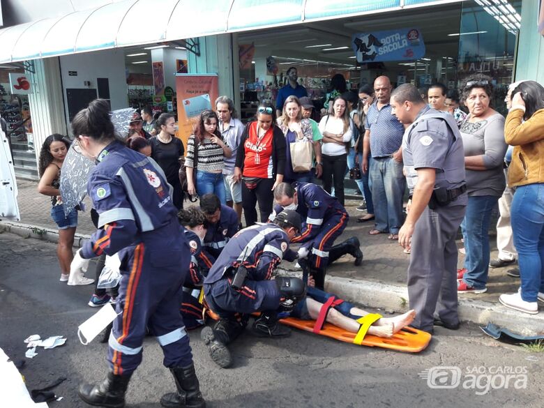 Idosa é atropelada por moto na avenida São Carlos - Crédito: Maycon Maximino