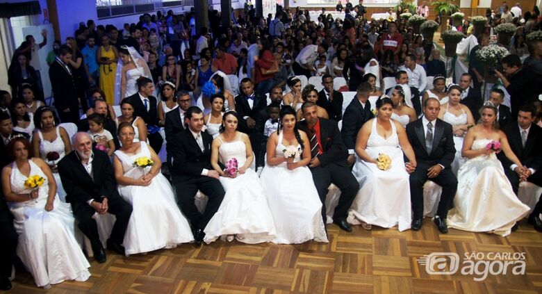 Casamento Comunitário acontece domingo no "The Palace" - 