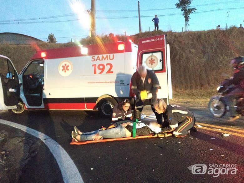 Motociclista bate em ônibus no trevo do Jardim Paulistano - Crédito: São Carlos Agora