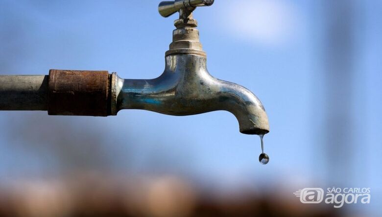 Problema em registro deixa Santa Felícia sem água -