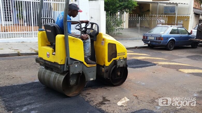 Confira onde estarão as equipes de tapa-buracos nesta segunda-feira - 