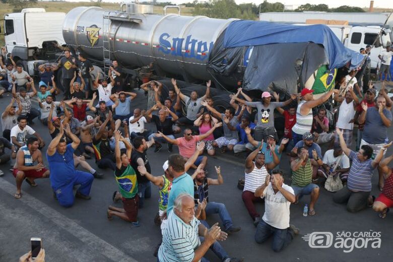 Caminhoneiros paralisaram rodovias em vários estados reivindicando redução do preço do óleo diesel - Crédito: Tomaz Silva/Agência Brasil