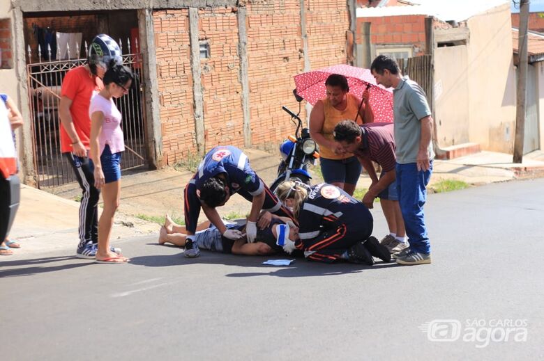 Jovem fica ferido após queda de moto no Aracy II - Crédito: Marco Lúcio