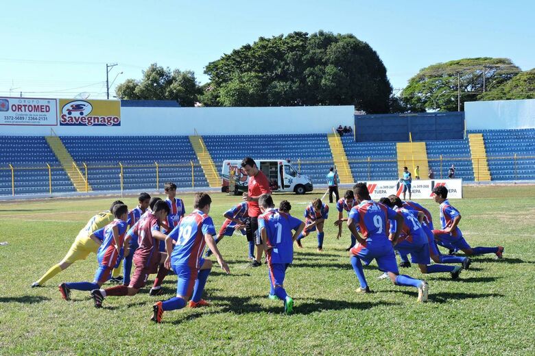 Equipes sub11 e sub13 tentam se reaproximar das primeiras posições - Crédito: Gustavo Curvelo/Divulgação