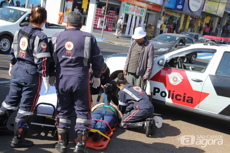 Ao atravessar a avenida São Carlos, idosa é atropelada no Centro - Crédito: Arquivo/SCA