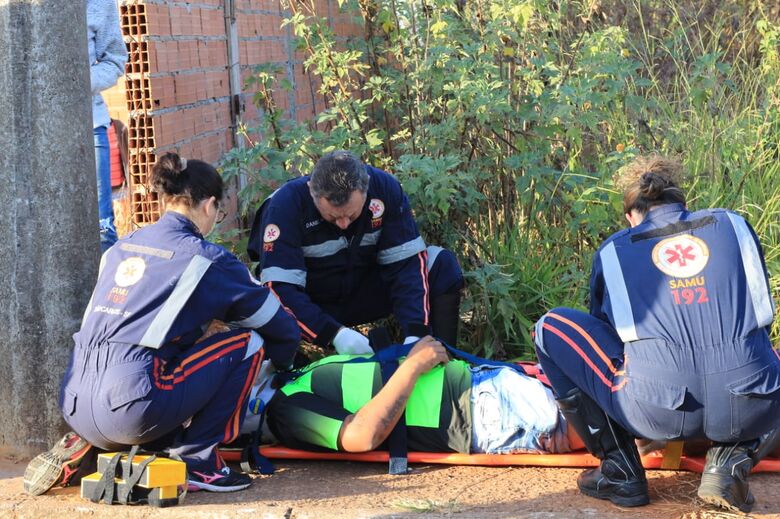 Dois ficam feridos após colisão em estrada municipal - Crédito: Marco Lúcio