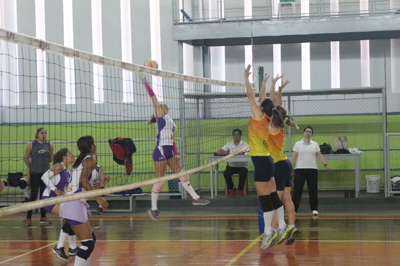 Voleibol Clube vence Garra/Seniram em jogo bem disputado - Crédito: Marcos Escrivani
