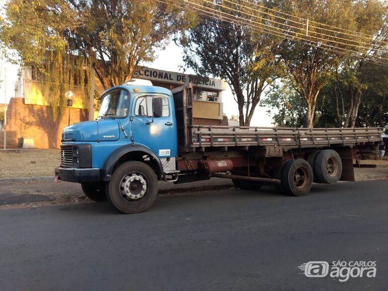 Área nas margens da rodovia WL era depósito de caminhões e carretas furtadas e roubadas - Crédito: Luciano Lopes