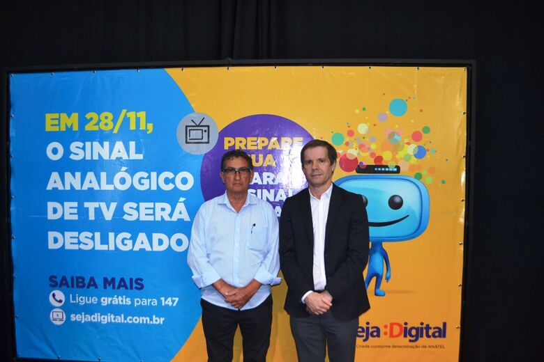 Prefeitura de Ibaté assina acordo de cooperação para migração do sinal de TV Digital - Crédito: Divulgação