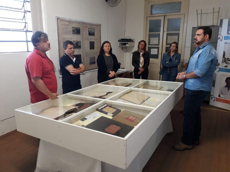 Malabim visita exposição na Fundação Pró-Memória - Crédito: Divulgação