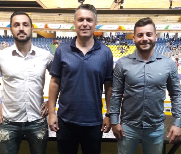 São Carlos ganha uma nova equipe de futsal - Crédito: Marcos Escrivani