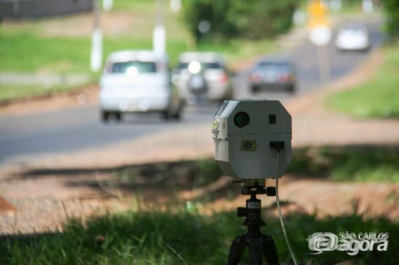 Confira a localização dos radares e das equipes de tapa-buraco nesta terça-feira -