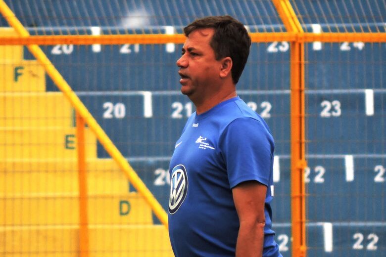 Para o treinador Rogério Pereira, Lobão tem evoluído com o passar dos jogos - Crédito: Gustavo Curvelo/Divulgação