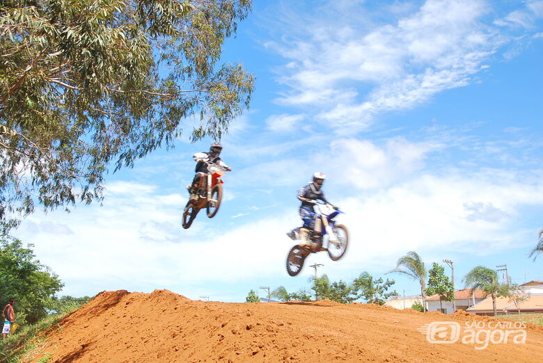 Campeonato de motocross agita o domingo em Ibaté - Crédito: Arquivo SCA