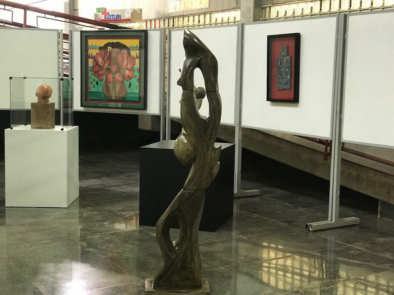 Esculturas da mostra foram inspiradas na cultura afro-grega - Crédito: Adriana Arruda/CCS-UFSCar