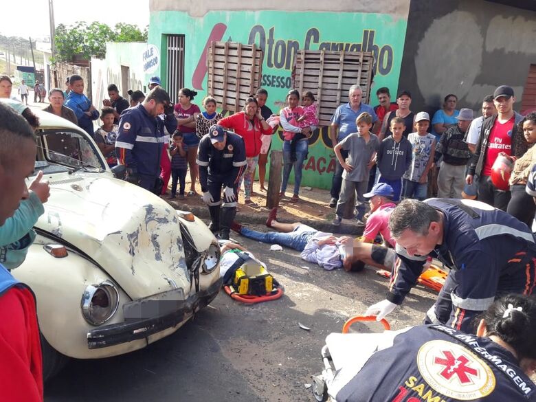 Violenta colisão deixa casal ferido no Antenor Garcia - Crédito: Maycon Maximino e Nilson