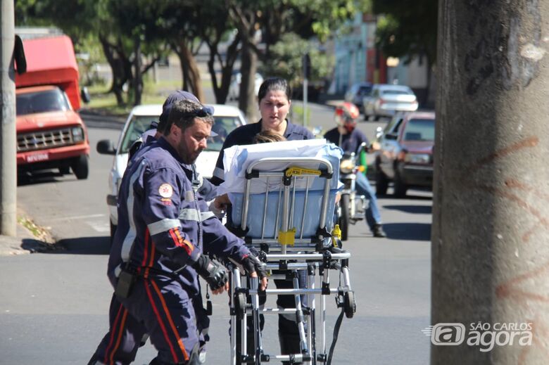 Carro colide na traseira de moto na Vila Sônia - Crédito: Maycon Maximino