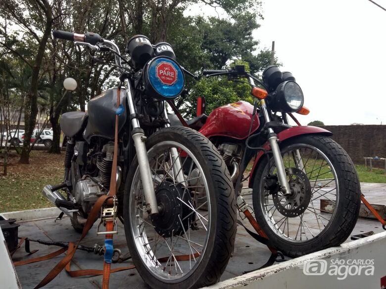 Jovens iriam esconder motos atrás da UPA Aracy - Crédito: Luciano Lopes