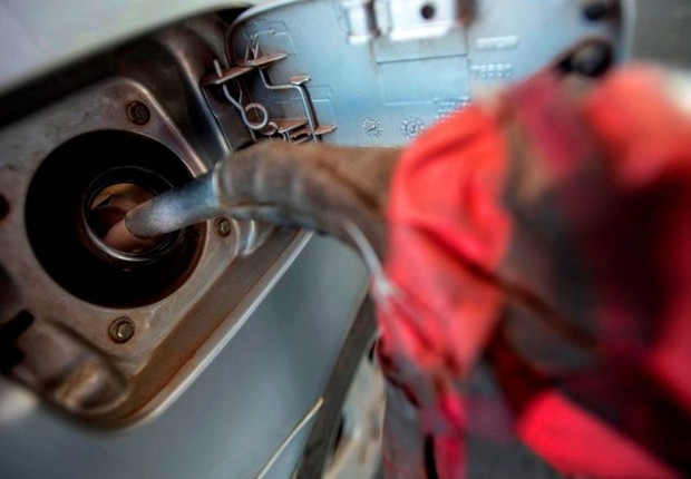 Petrobras anuncia que gasolina nas refinarias terá alta de 0,5% amanhã - Crédito: Marcelo Camargo/Agência Brasil