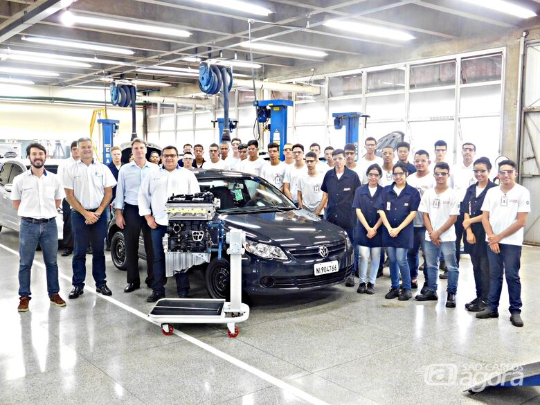 Fábrica de São Carlos da Volkswagen realiza doação de motor para o Senai - Crédito: Divulgação
