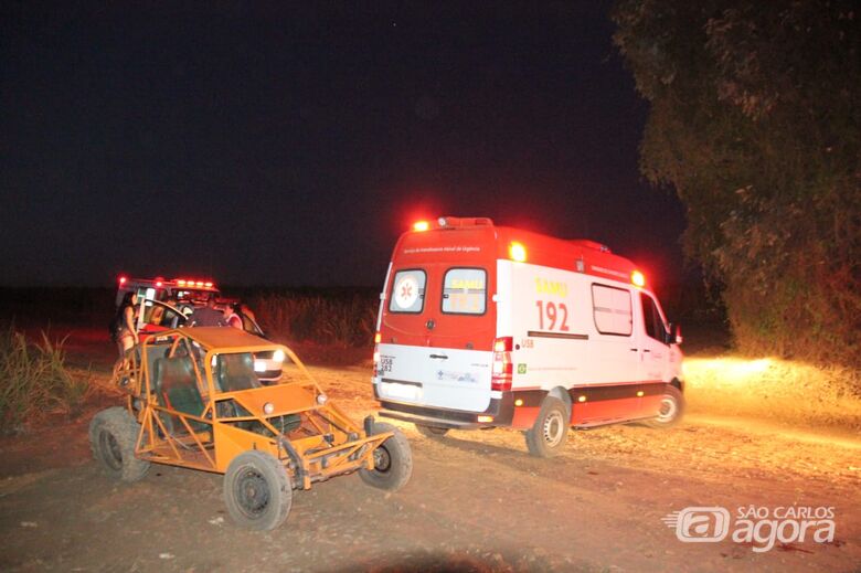 Acidente com 'gaiola' deixa dois feridos na área rural - Crédito: Maycon Maximino