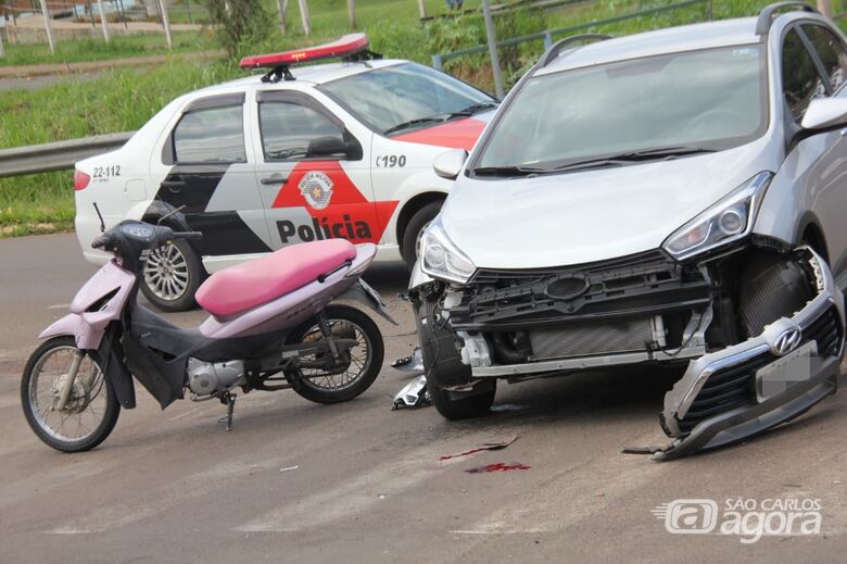 Colisão no Centreville deixa motociclista ferida - Crédito: Maycon Maximino