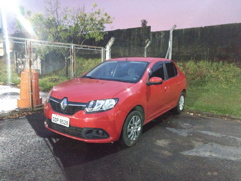 Carro duble é apreendido no Cidade Aracy - Crédito: Luciano Lopes